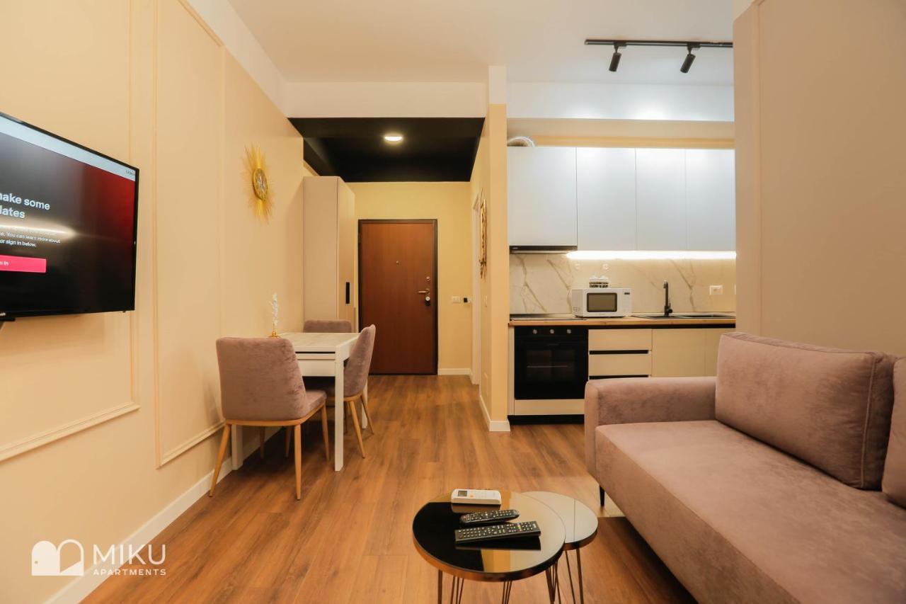 Miku Apartment - Perfect 1Bedroom At Komuna E Parisit Tirana Exterior foto