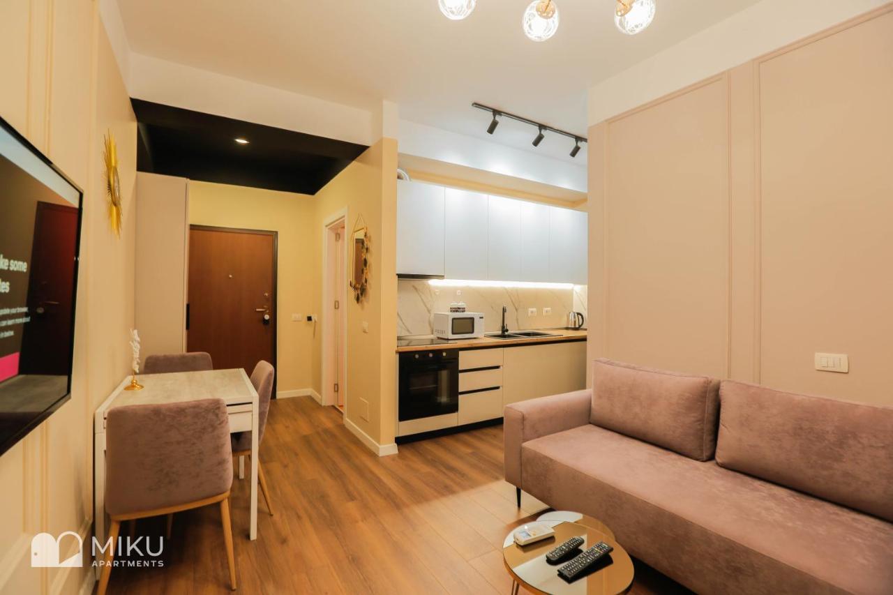 Miku Apartment - Perfect 1Bedroom At Komuna E Parisit Tirana Exterior foto