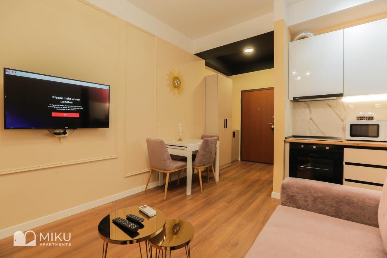 Miku Apartment - Perfect 1Bedroom At Komuna E Parisit Tirana Exterior foto
