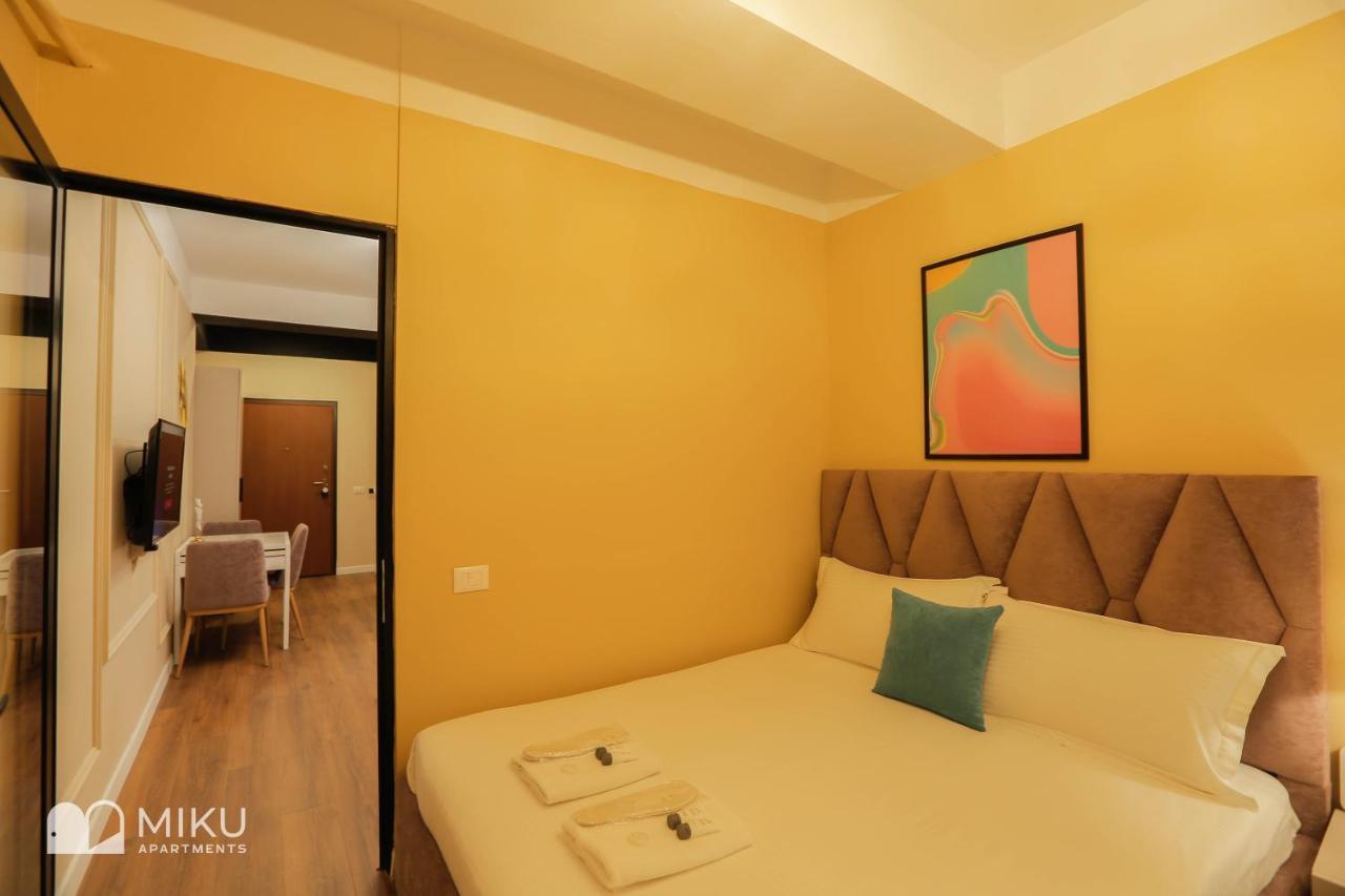 Miku Apartment - Perfect 1Bedroom At Komuna E Parisit Tirana Exterior foto