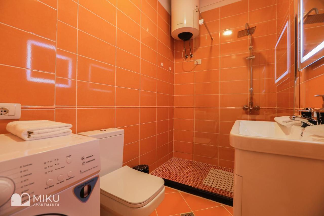 Miku Apartment - Perfect 1Bedroom At Komuna E Parisit Tirana Exterior foto